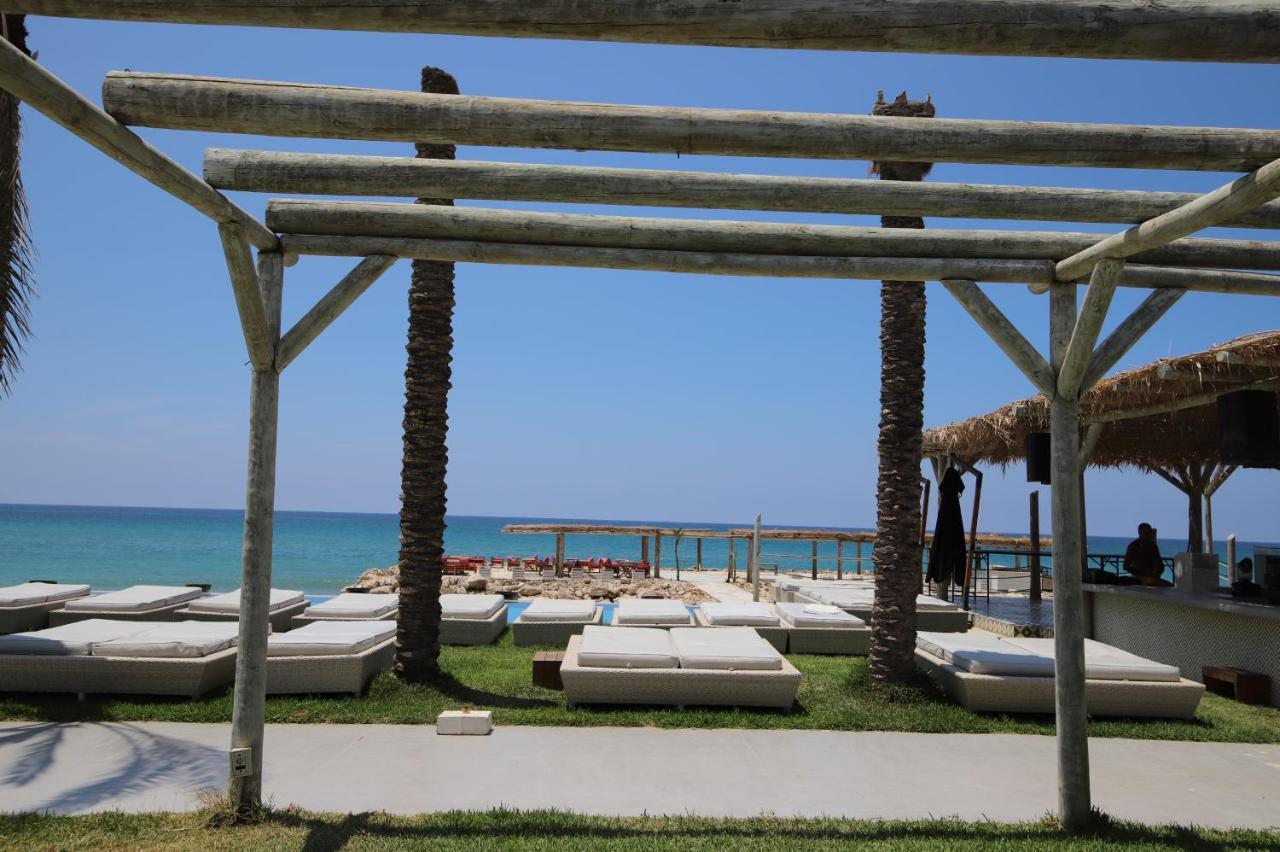 Lost At Sea Hotel Damour Exterior foto