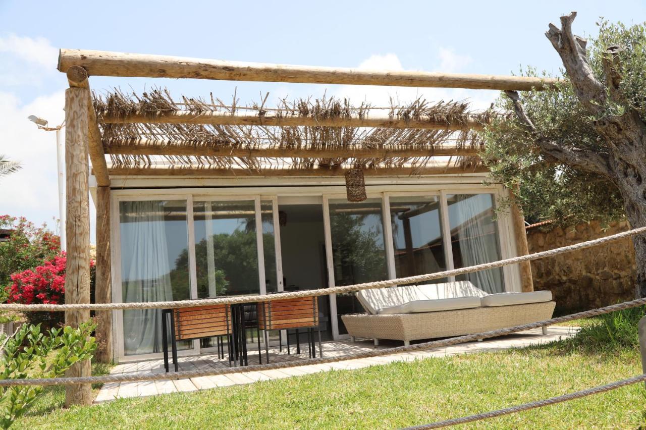 Lost At Sea Hotel Damour Exterior foto